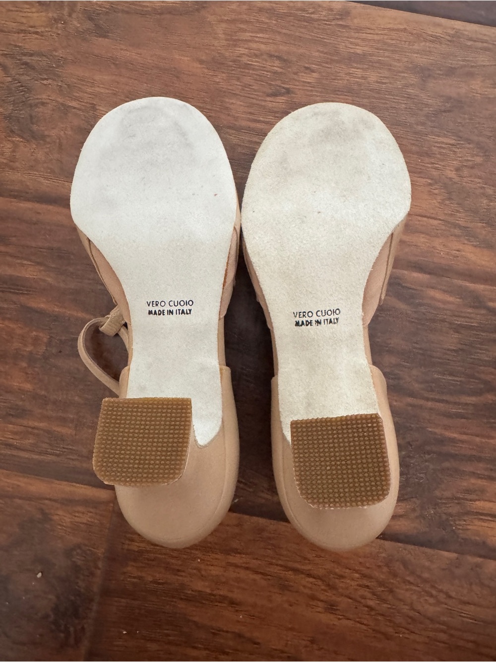 LaDuca Teresa Beige Soft Sole - Picture 4 of 9